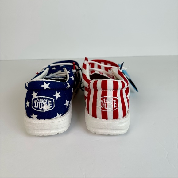 NWT-Hey Dude Youth Patriotic- Red and White Blue Stars & Stripes- Youth Size 2 - Picture 3 of 5